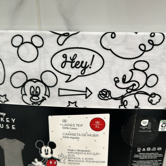 NIP Disney Mickey Mouse Classic Fit Ladies Tee T Shirt Top Sz XL Sketch Drawings - Picture 4 of 7